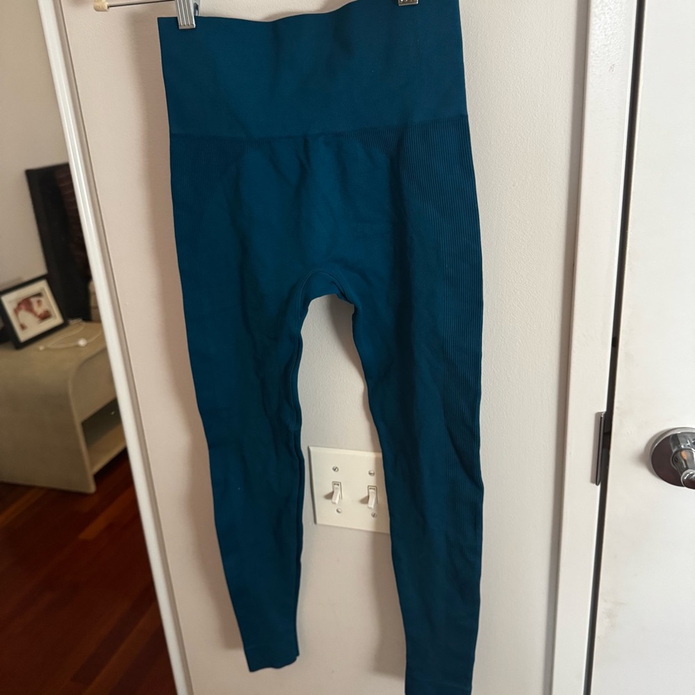 SET ACTIVE vibrant teal / blue sculpt active high rise leggings - Picture 3 of 5